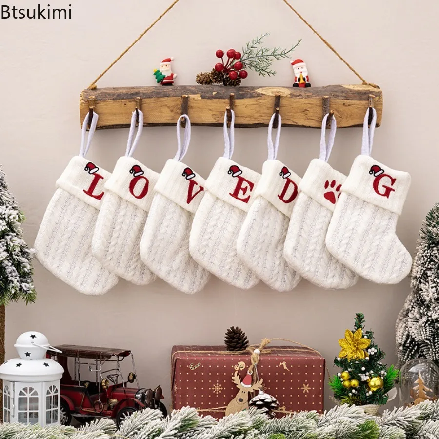 Embroidery Xmas Ornaments - Noel Temalı Nakışlı Örgü Çoraplar, Ev
